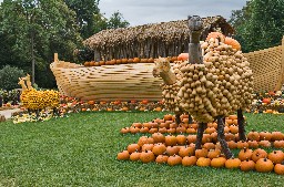 Pumpkin sculpture, Ludwigsburg Palace garden, Germany