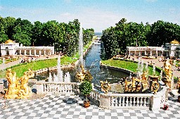 Fountain alley, Peterhof, Russia